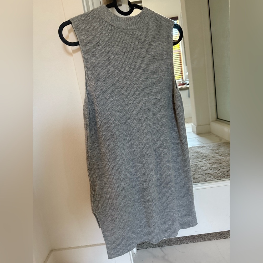 DKNY TANK